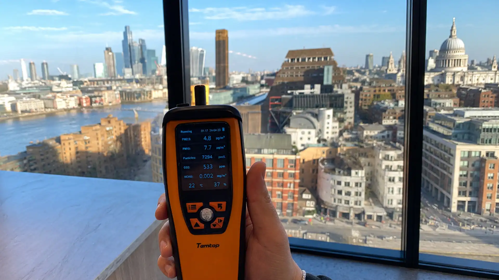 IAQ Testing hero 2-1